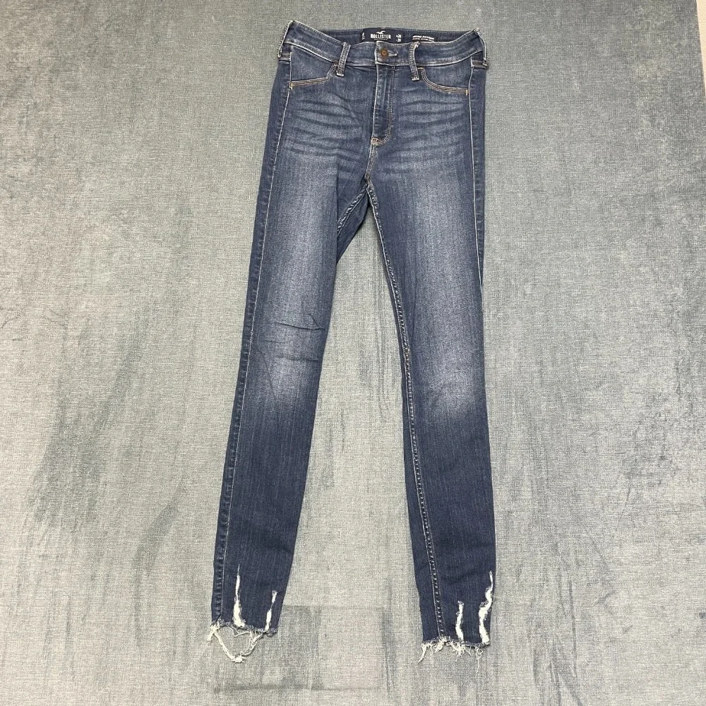 Hollister Jeans Legging Womens 26W Blue Denim Medium Wash High Rise Raw Hem